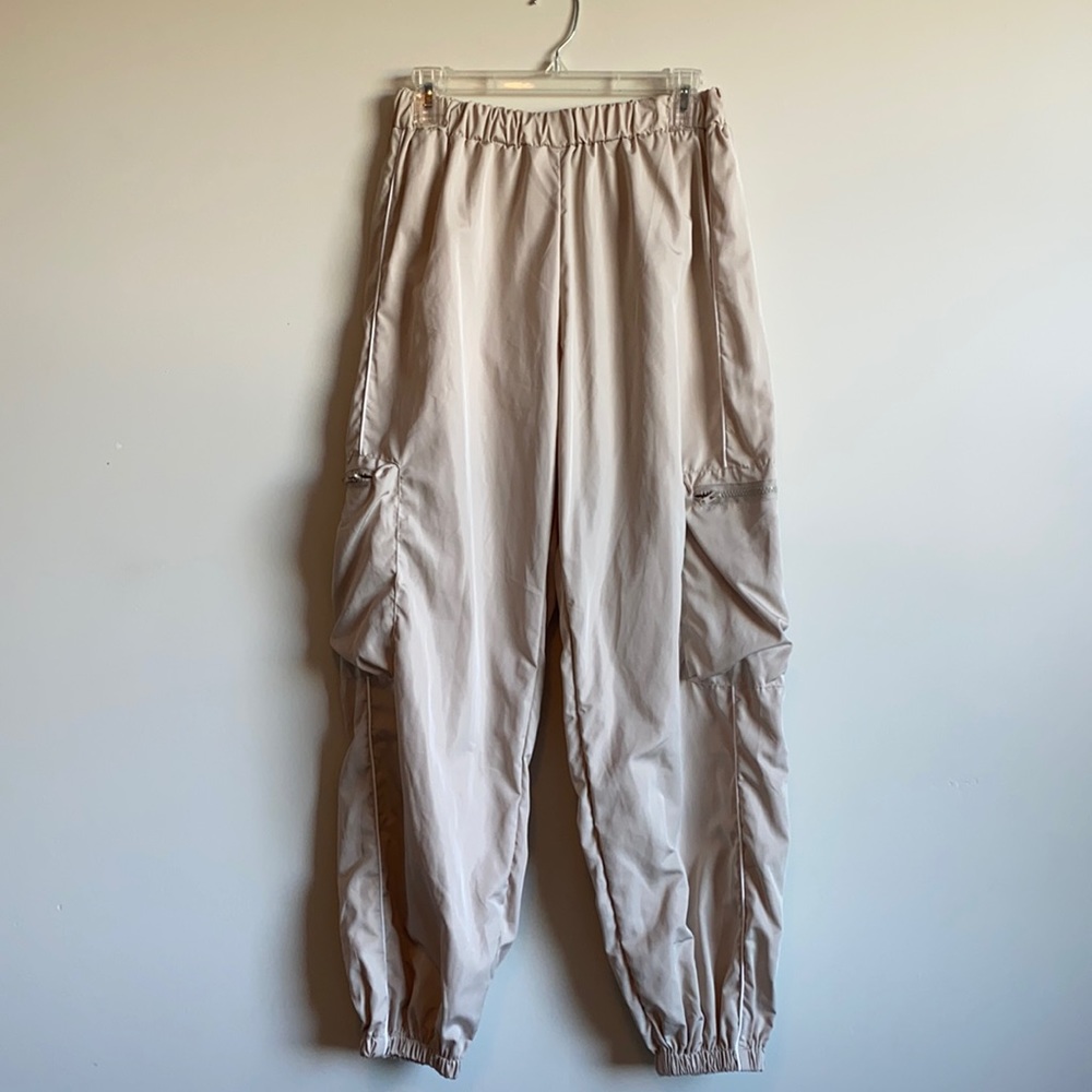 Shein Beige Joggers Size: L